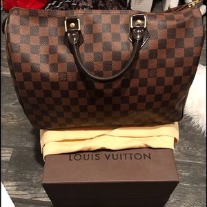 Authentic Louis Vuitton Speedy 35 Damier